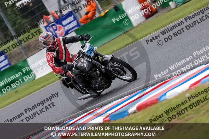 Vintage motorcycle club;eventdigitalimages;mallory park;mallory park trackday photographs;no limits trackdays;peter wileman photography;trackday digital images;trackday photos;vmcc festival 1000 bikes photographs